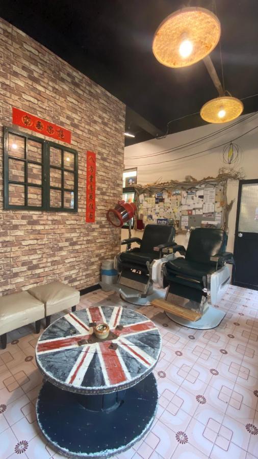 82G Backpacker Inn Magong Bagian luar foto